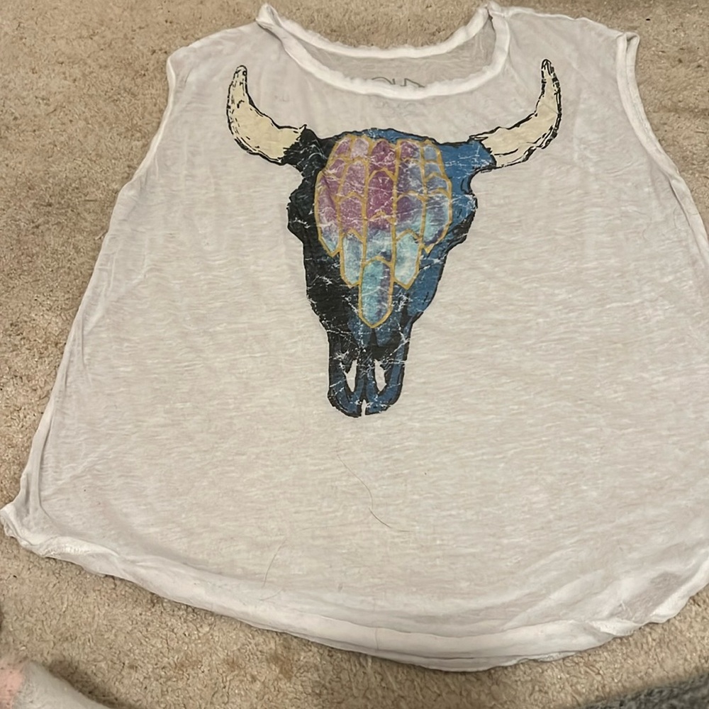 Thin chaser shirt
